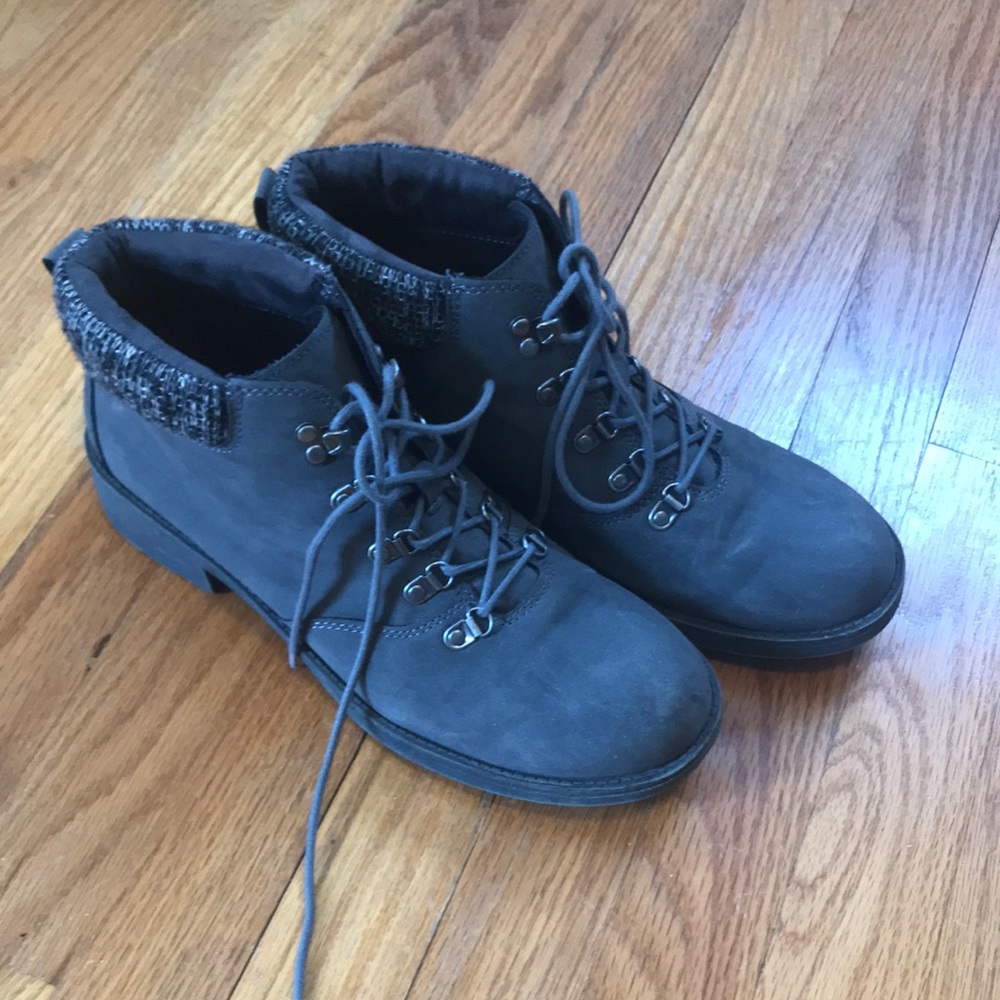 Rocket dog boots